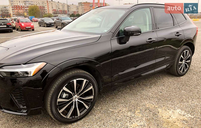 Внедорожник / Кроссовер Volvo XC60 2022 в Черновцах