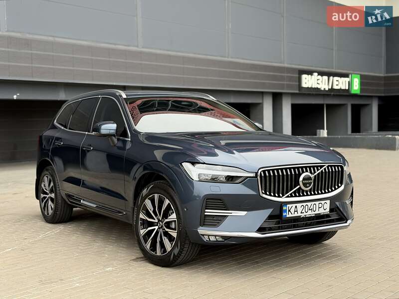 Внедорожник / Кроссовер Volvo XC60 2023 в Киеве