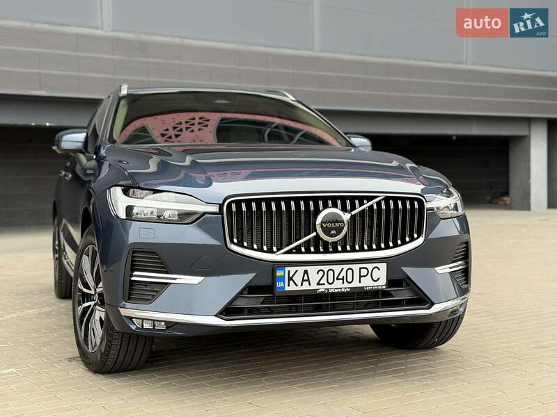 Внедорожник / Кроссовер Volvo XC60 2023 в Киеве