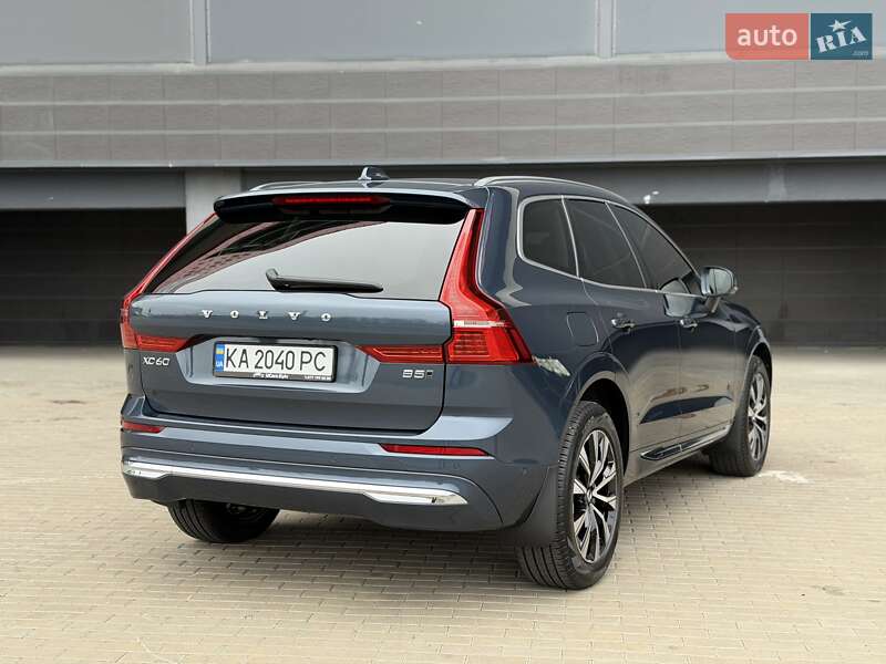 Внедорожник / Кроссовер Volvo XC60 2023 в Киеве