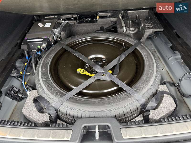 Внедорожник / Кроссовер Volvo XC60 2023 в Киеве