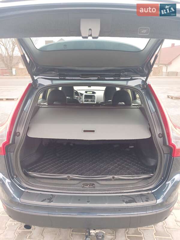 Внедорожник / Кроссовер Volvo XC60 2009 в Теребовле