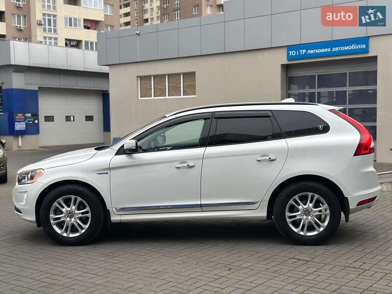 Внедорожник / Кроссовер Volvo XC60 2015 в Одессе