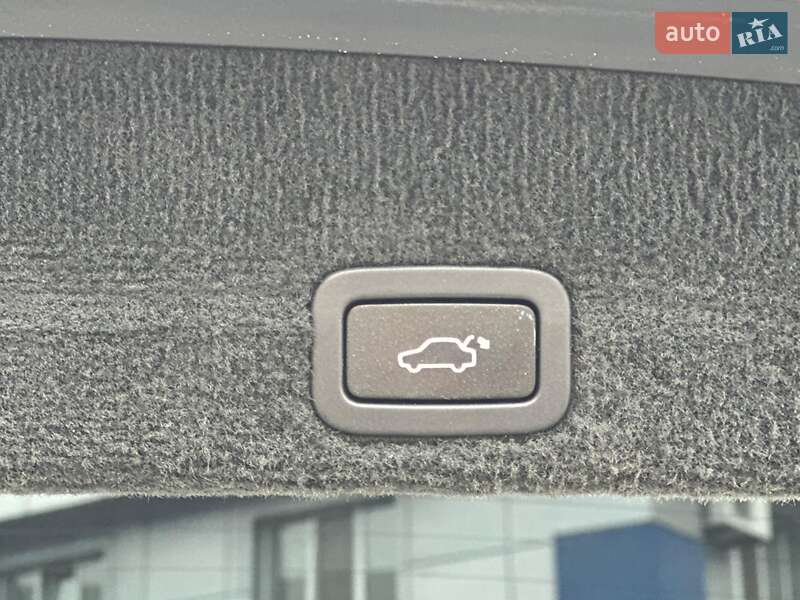 Внедорожник / Кроссовер Volvo XC60 2015 в Одессе