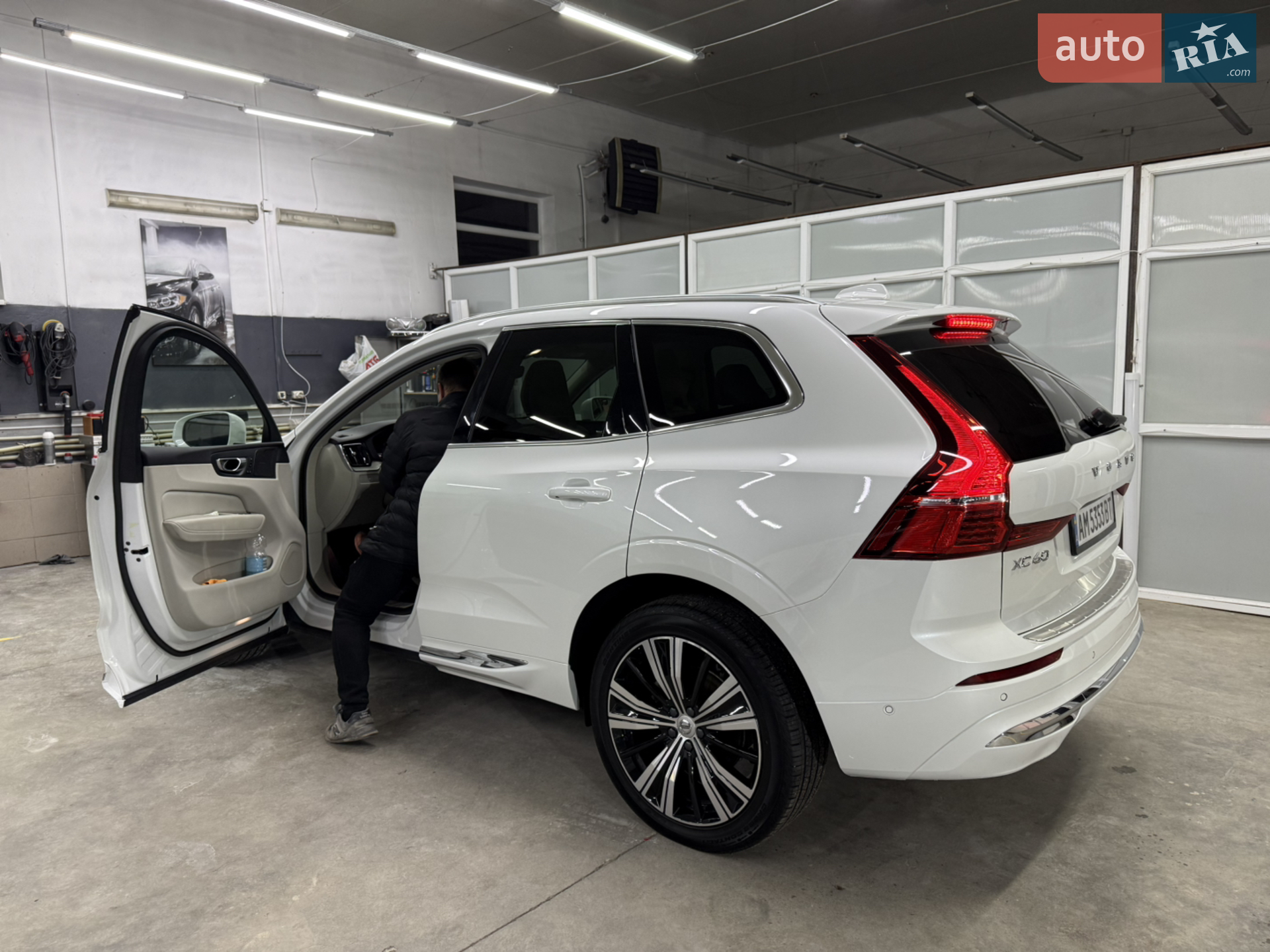 2022 Volvo XC60 - мініатюра 8