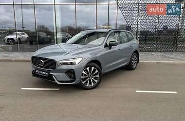Внедорожник / Кроссовер Volvo XC60 2023 в Киеве