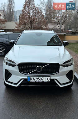 Позашляховик / Кросовер Volvo XC60 2022 в Києві