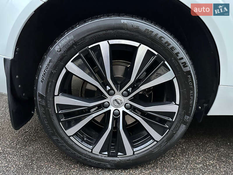 Внедорожник / Кроссовер Volvo XC60 2022 в Киеве фото 39 Внедорожник / Кроссовер Volvo XC60 2022 в Киеве