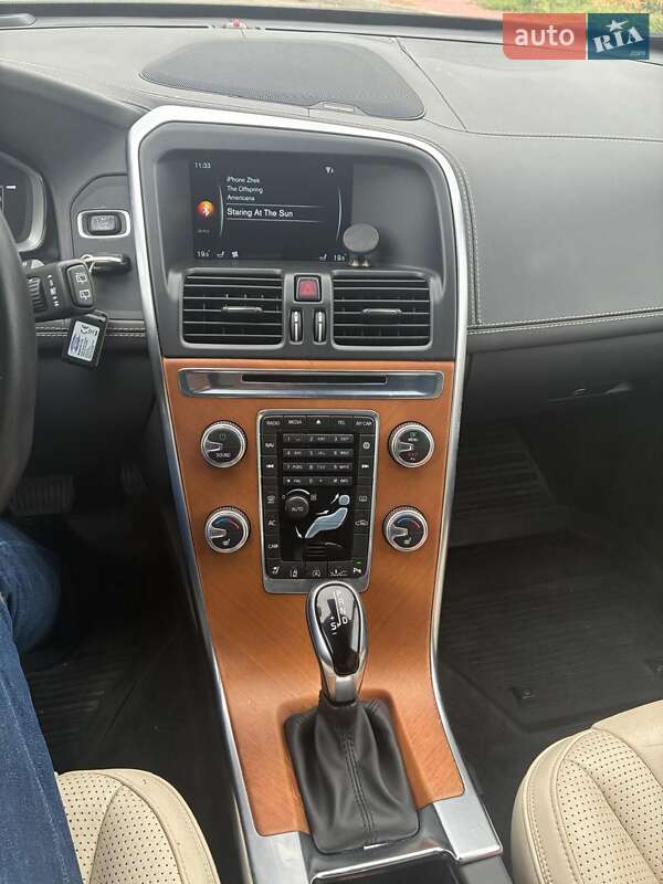 Внедорожник / Кроссовер Volvo XC60 2016 в Ровно