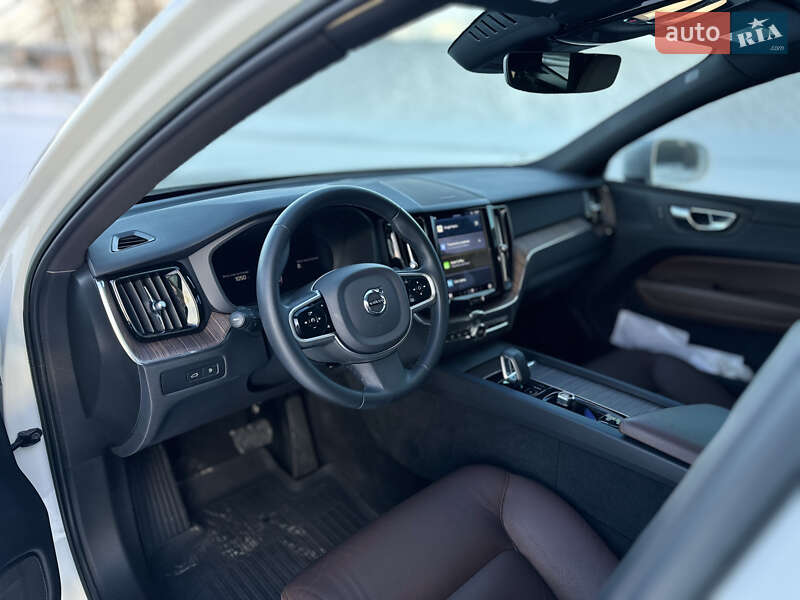 Внедорожник / Кроссовер Volvo XC60 2022 в Киеве фото 12 Внедорожник / Кроссовер Volvo XC60 2022 в Киеве