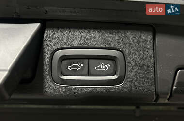 Внедорожник / Кроссовер Volvo XC60 2019 в Луцке