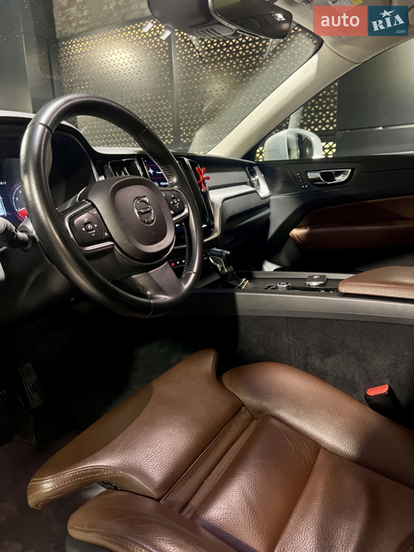 2019 Volvo XC60 - мініатюра 10