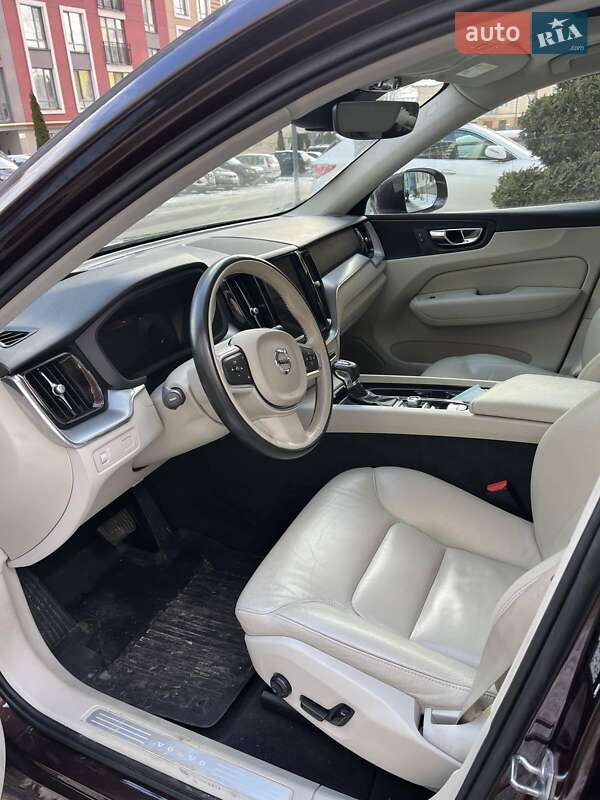 Внедорожник / Кроссовер Volvo XC60 2018 в Львове фото 8 Внедорожник / Кроссовер Volvo XC60 2018 в Львове