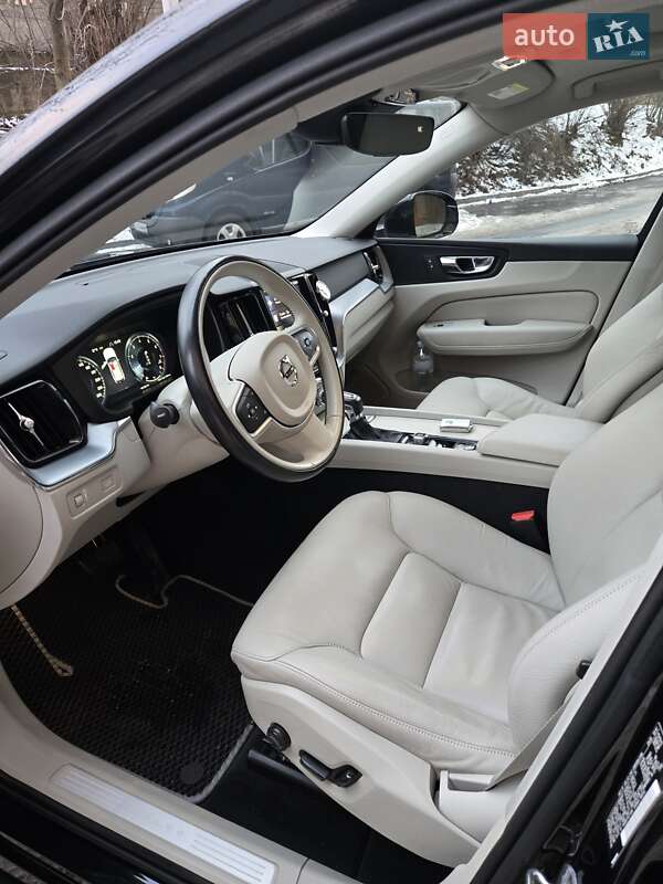 Внедорожник / Кроссовер Volvo XC60 2017 в Виннице