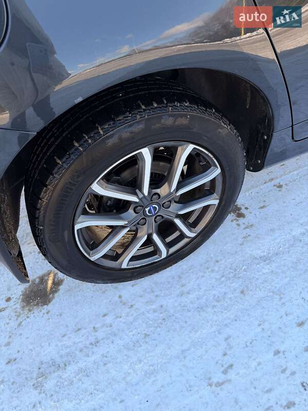 Внедорожник / Кроссовер Volvo XC60 2016 в Бродах