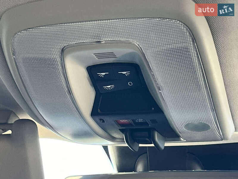 Внедорожник / Кроссовер Volvo XC60 2016 в Василькове