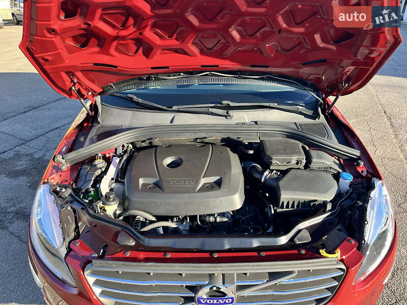 Внедорожник / Кроссовер Volvo XC60 2016 в Василькове