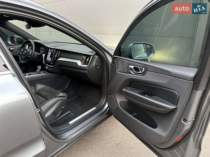 Позашляховик / Кросовер Volvo XC60 2018 в Києві