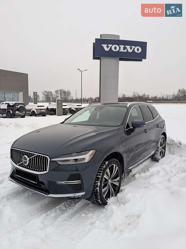 Volvo XC60 2022