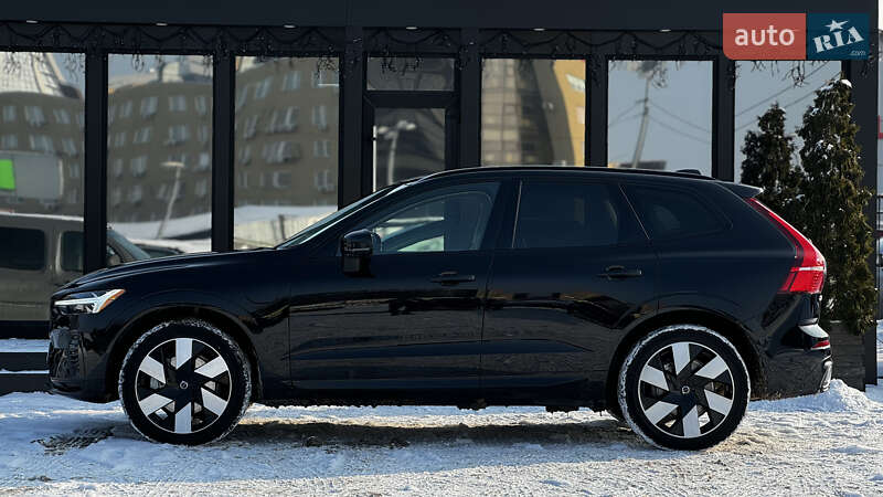 Внедорожник / Кроссовер Volvo XC60 2024 в Киеве