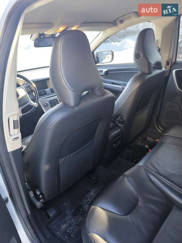 Внедорожник / Кроссовер Volvo XC60 2013 в Луцке фото 11 Внедорожник / Кроссовер Volvo XC60 2013 в Луцке