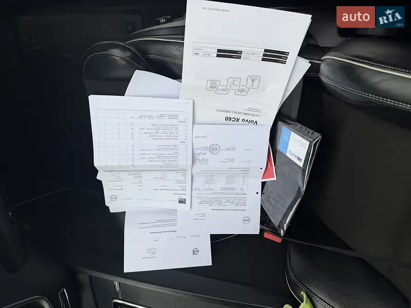 Внедорожник / Кроссовер Volvo XC60 2017 в Ровно документ