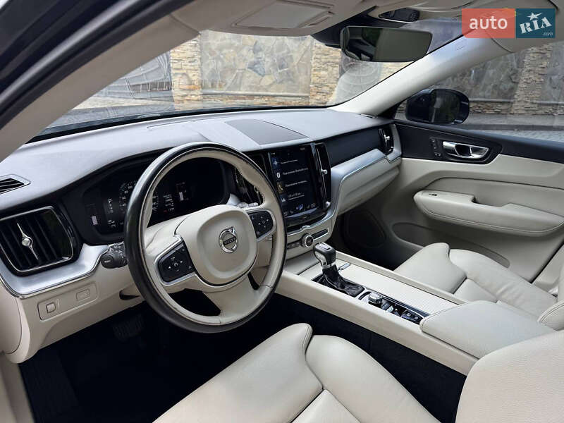 Внедорожник / Кроссовер Volvo XC60 2018 в Ивано-Франковске