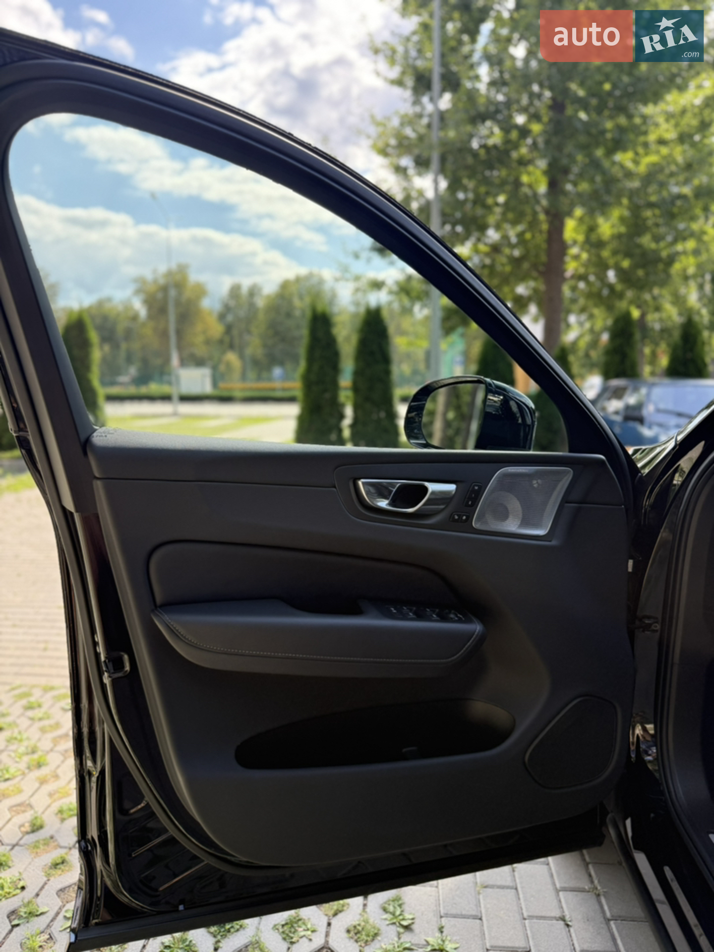 2023 Volvo XC60 - мініатюра 10
