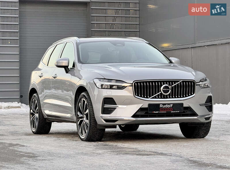 Внедорожник / Кроссовер Volvo XC60 2022 в Киеве
