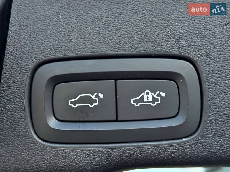 Внедорожник / Кроссовер Volvo XC60 2018 в Ровно