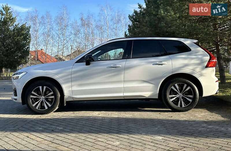 Внедорожник / Кроссовер Volvo XC60 2019 в Киеве