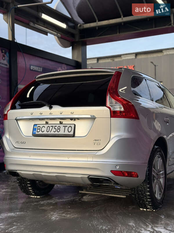 Внедорожник / Кроссовер Volvo XC60 2016 в Львове