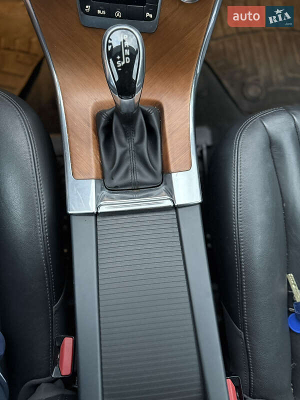 Внедорожник / Кроссовер Volvo XC60 2016 в Львове