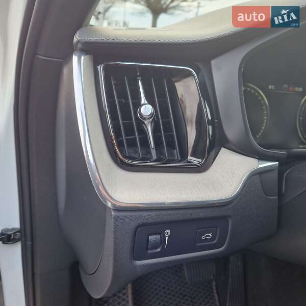 Внедорожник / Кроссовер Volvo XC60 2018 в Николаеве фото 29 Внедорожник / Кроссовер Volvo XC60 2018 в Николаеве