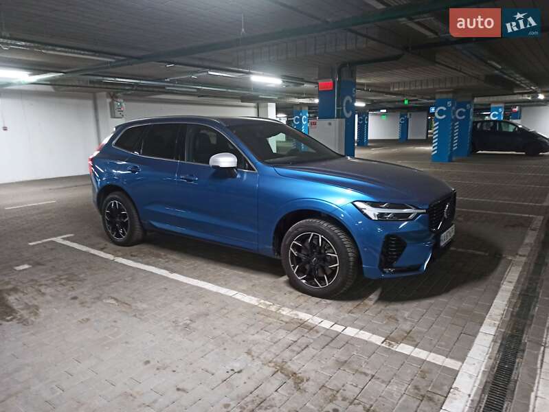 Внедорожник / Кроссовер Volvo XC60 2018 в Киеве