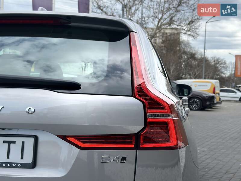 Внедорожник / Кроссовер Volvo XC60 2023 в Одессе