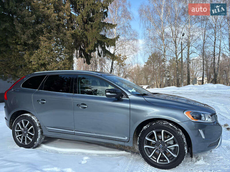 Внедорожник / Кроссовер Volvo XC60 2016 в Ровно
