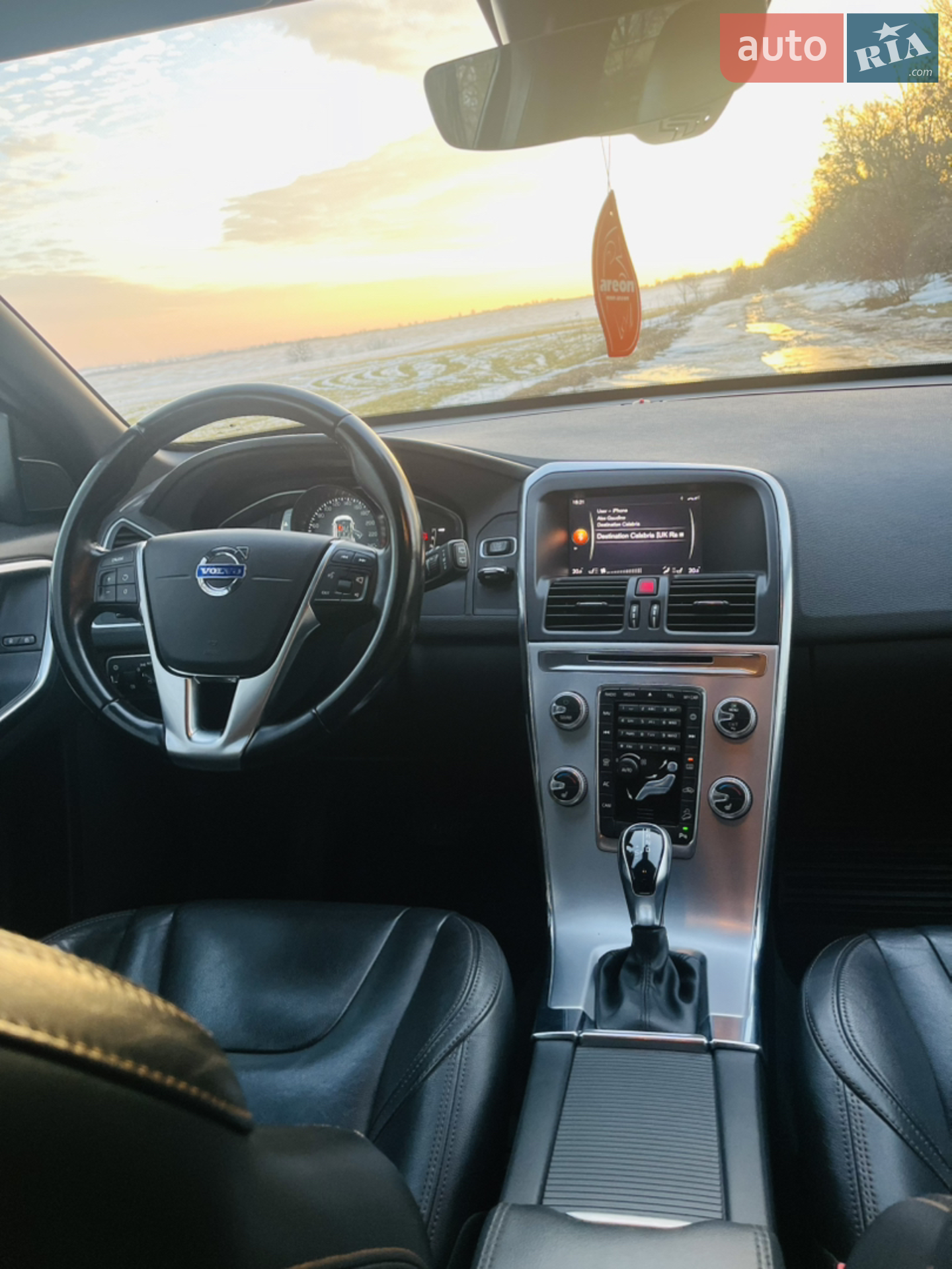 2017 Volvo XC60 - мініатюра 17