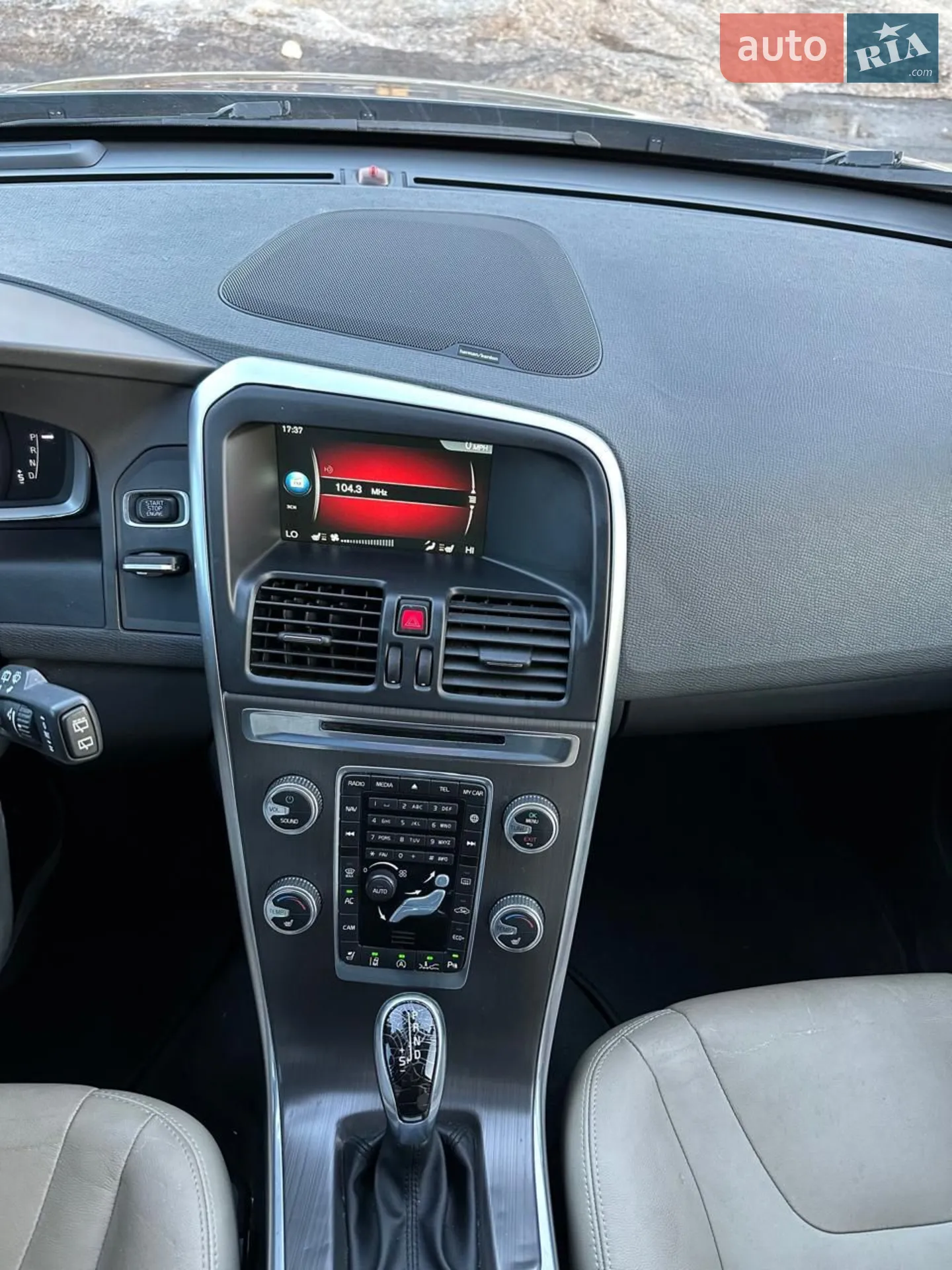 2015 Volvo XC60 - мініатюра 18