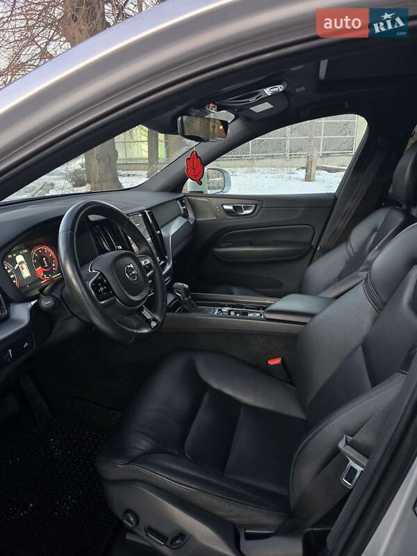 Внедорожник / Кроссовер Volvo XC60 2018 в Хмельницком