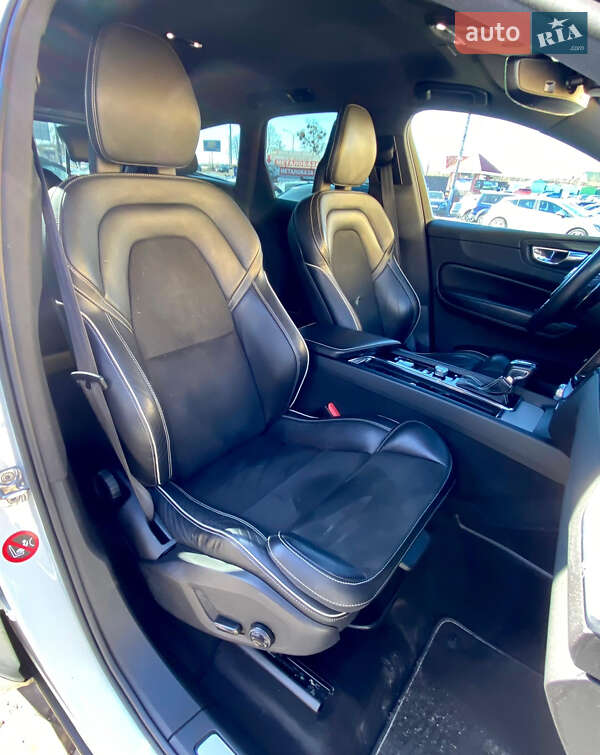 Внедорожник / Кроссовер Volvo XC60 2018 в Ровно