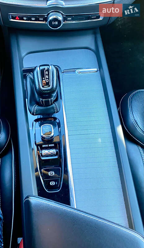 Внедорожник / Кроссовер Volvo XC60 2018 в Ровно