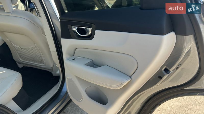 Внедорожник / Кроссовер Volvo XC60 2018 в Ивано-Франковске