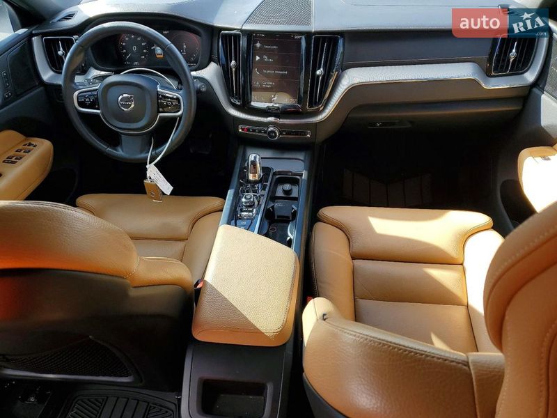 Внедорожник / Кроссовер Volvo XC60 2019 в Тернополе