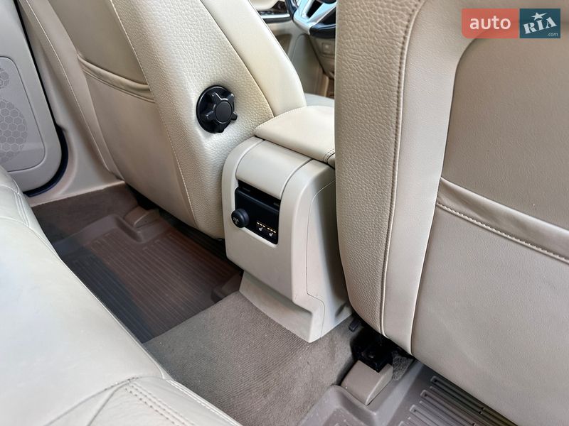 Внедорожник / Кроссовер Volvo XC60 2013 в Киеве