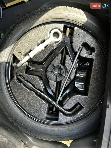 Внедорожник / Кроссовер Volvo XC60 2010 в Нововолынске