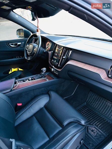 Внедорожник / Кроссовер Volvo XC60 2018 в Днепре