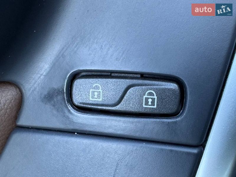 Внедорожник / Кроссовер Volvo XC60 2017 в Киеве