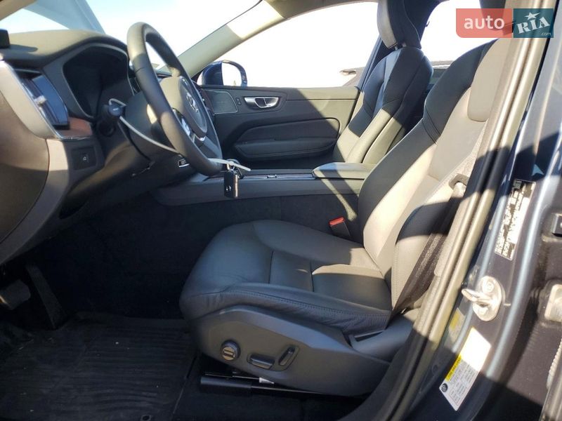 Внедорожник / Кроссовер Volvo XC60 2023 в Львове