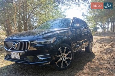 Внедорожник / Кроссовер Volvo XC60 2017 в Сарнах